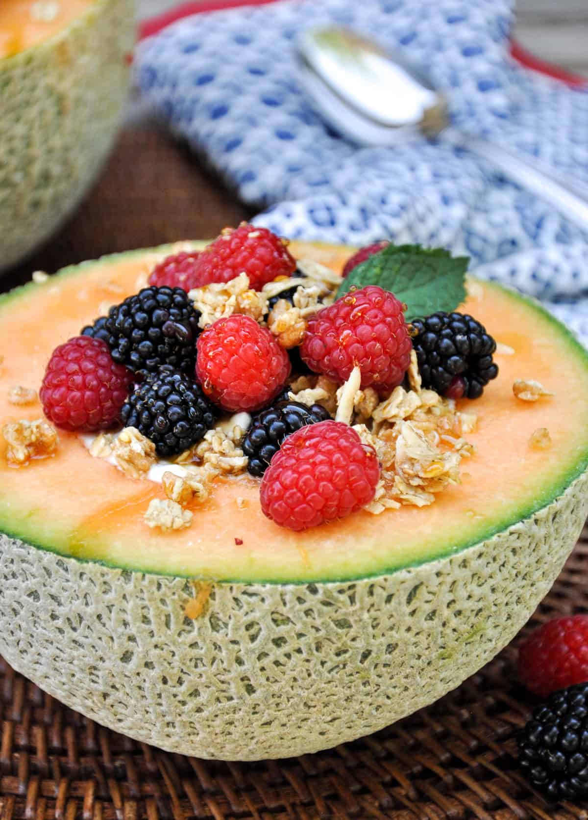 An Easy Recipe For Breakfast Bowls With Cantaloupe