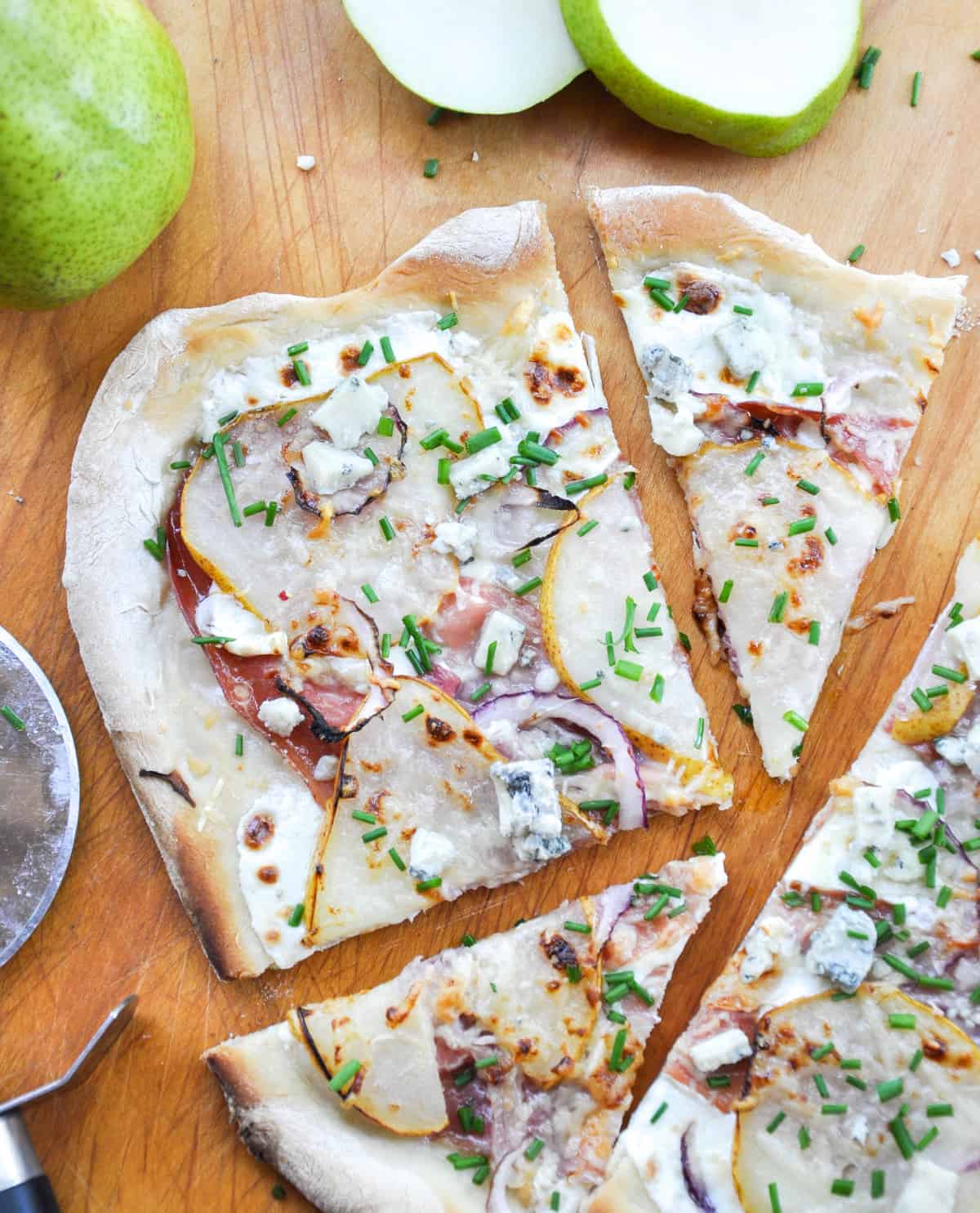 Pear, Prosciutto and Gorgonzola Pizza - Recipe Runner