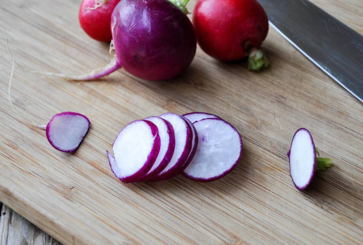 Sliced radishes 