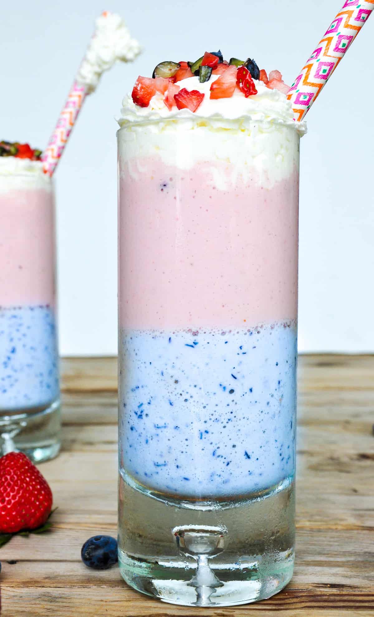 Our Healthy Take on a Unicorn Milkshake – the Unicorn Smoothie!