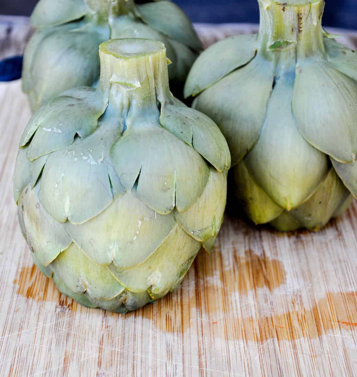 Stemmed artichokes 