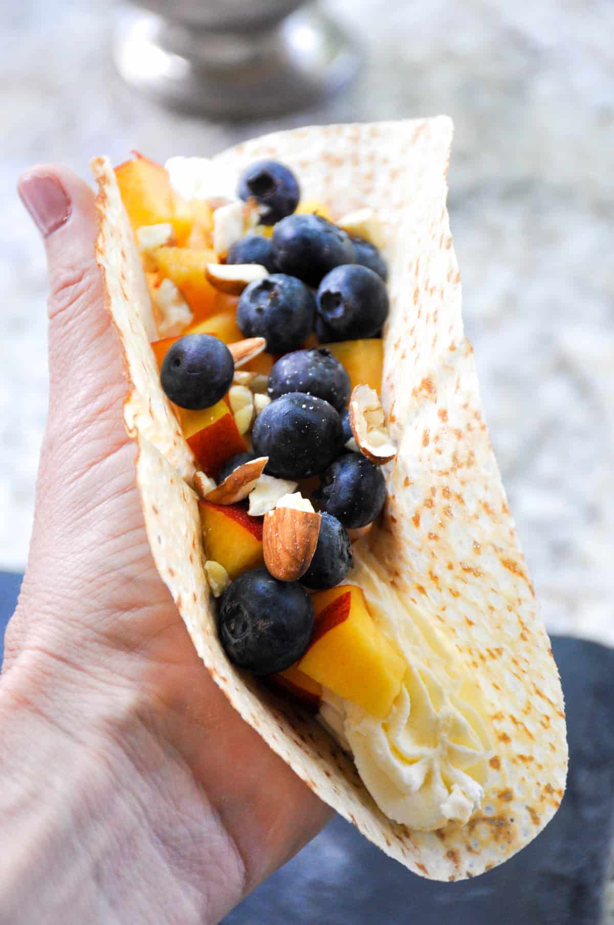 Dessert tacos with nectarine and blueberry