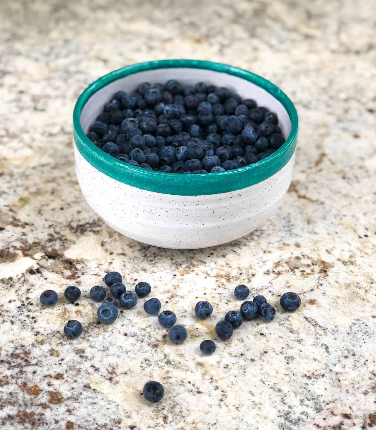 Bowl of blueberries