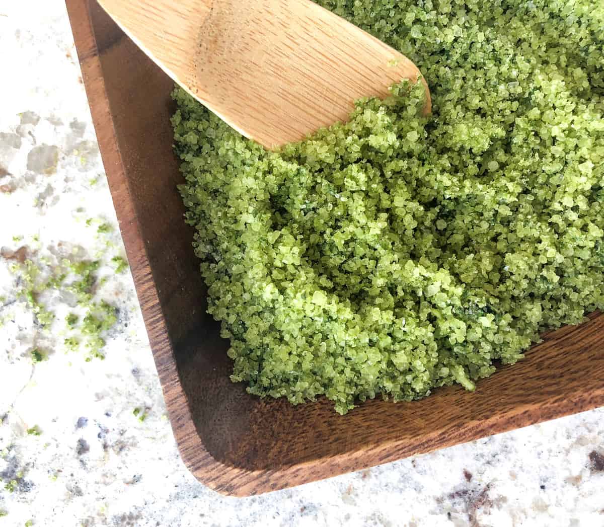 How to Make Basil Salt - California Grown