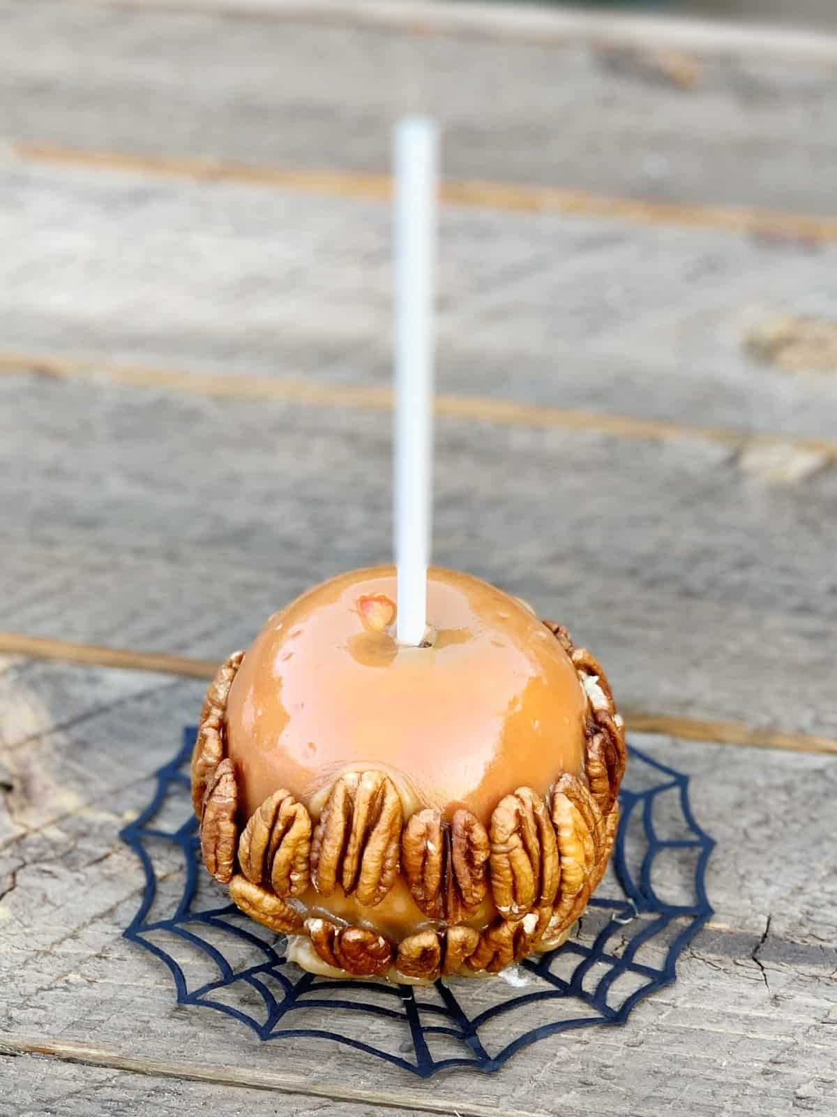 Homemade Caramel Apples for Halloween