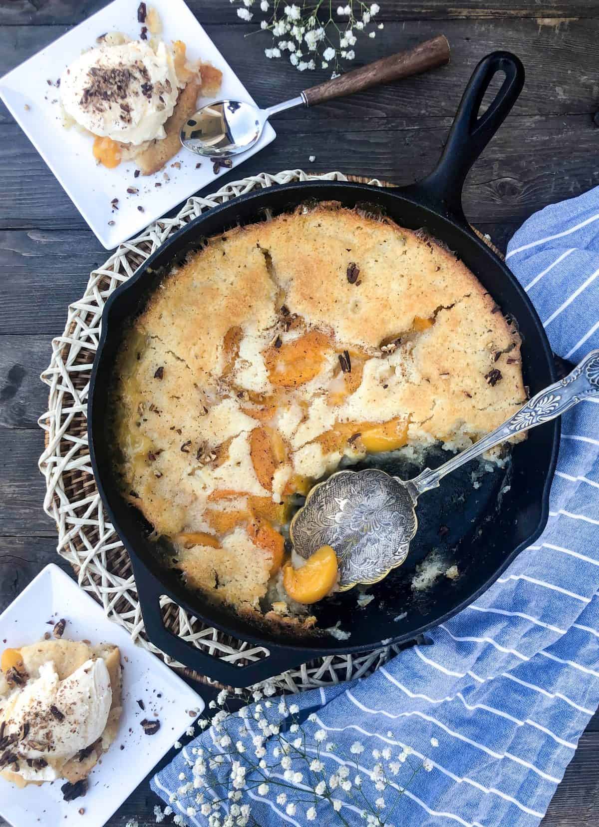 An Easy & Delicious Canned Peach Cobbler Recipe