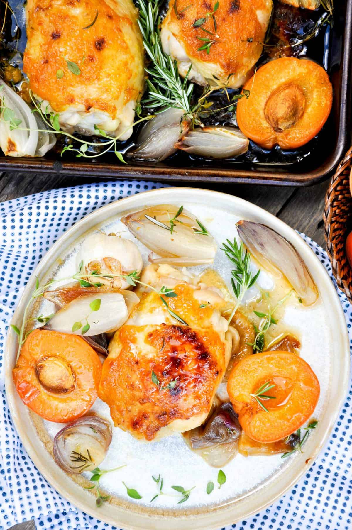 Fresh Apricot & Shallot Sheet Pan Chicken plated to serve.