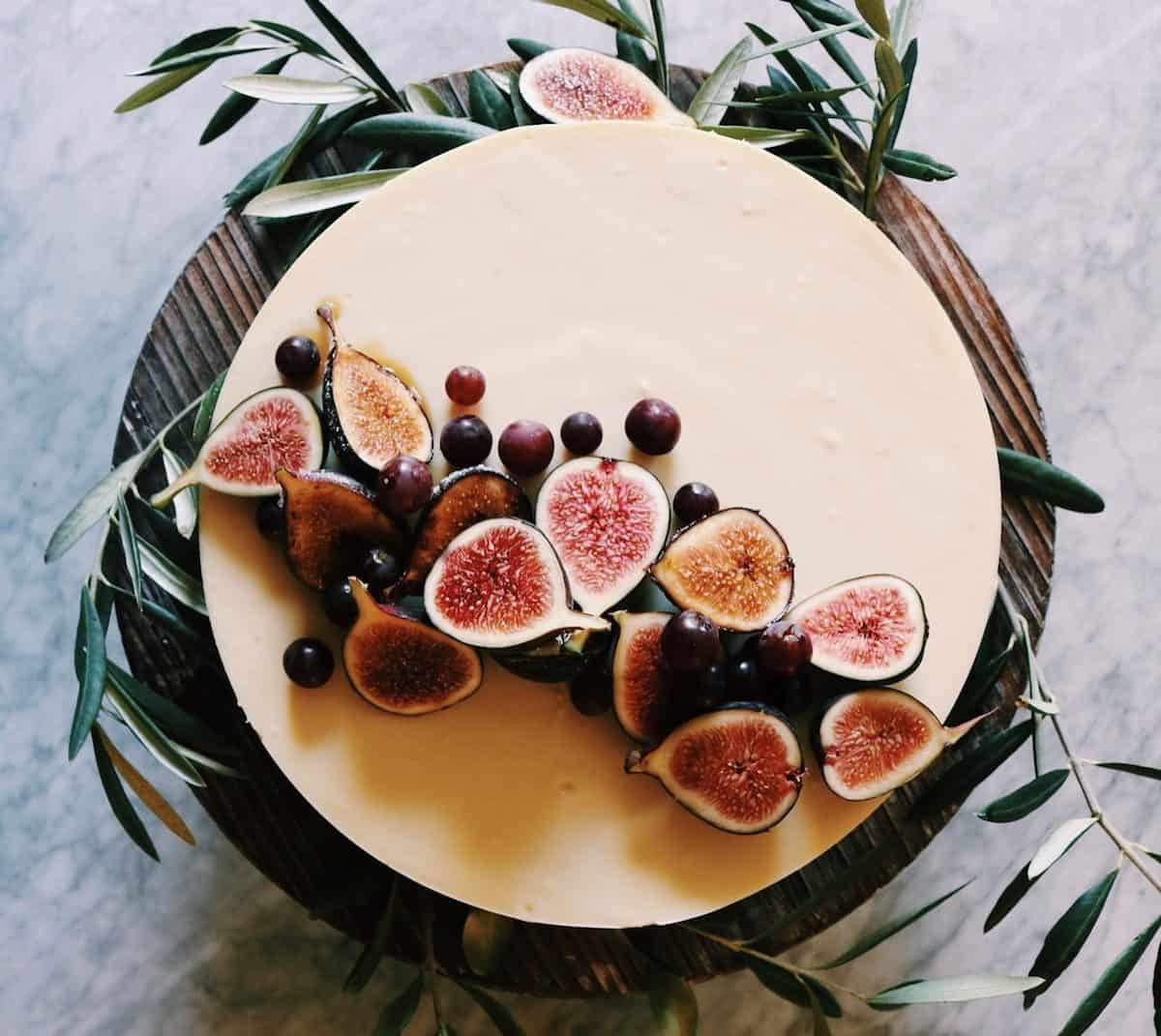 Cheesecake with Grapes