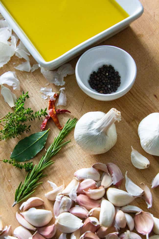 All of teh ingredients needed to make garlic confit