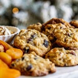 Oatmeal Breakfast Cookie with dried apricot