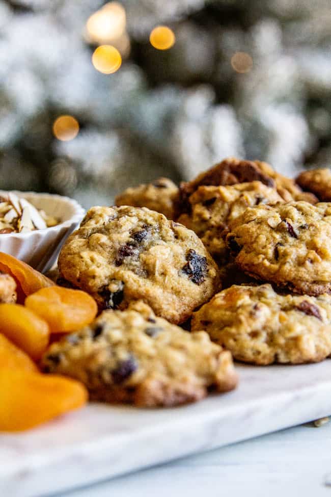 Oatmeal Breakfast Cookie with dried apricot
