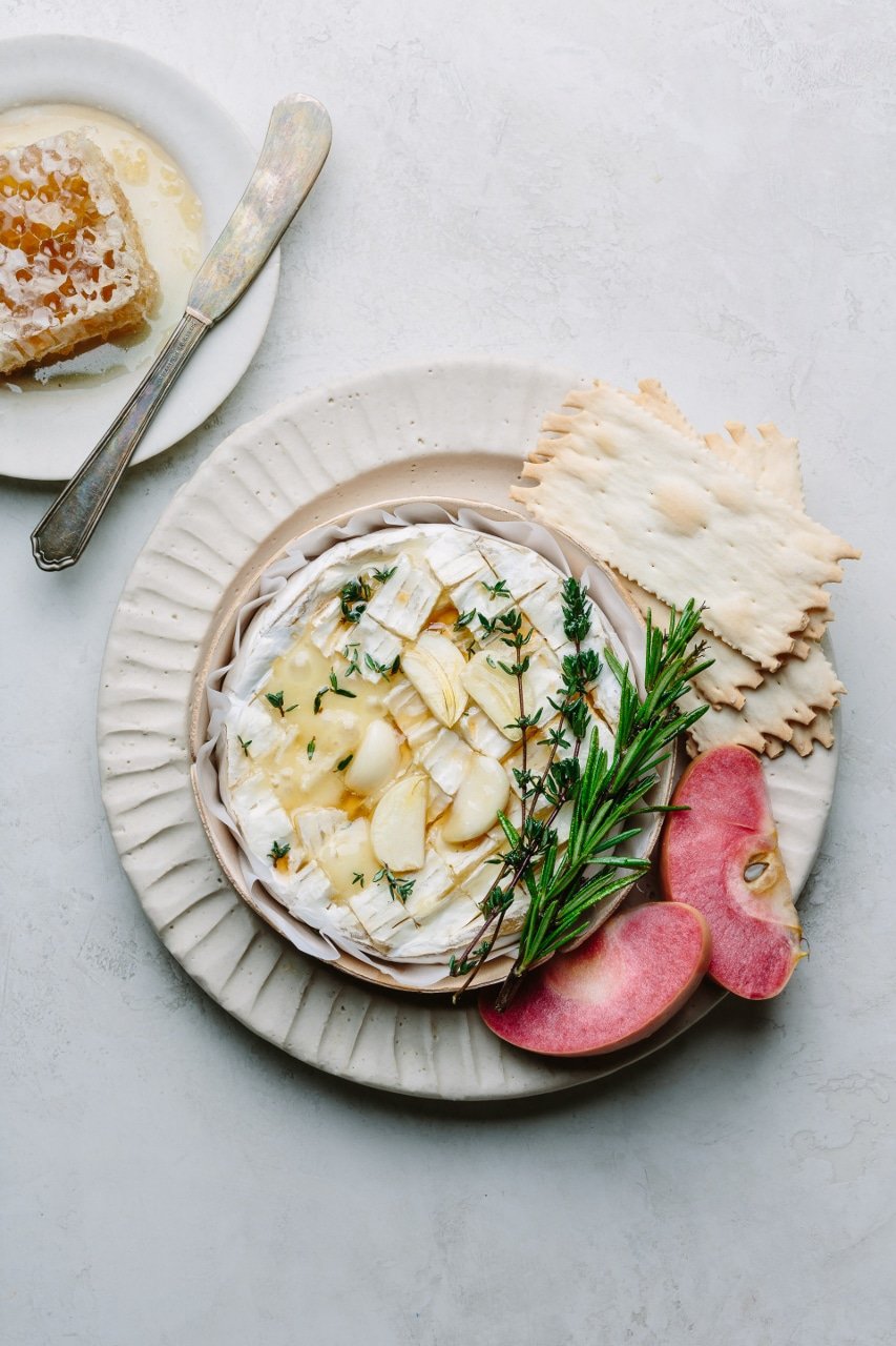 Baked Camembert with Honey and Apple