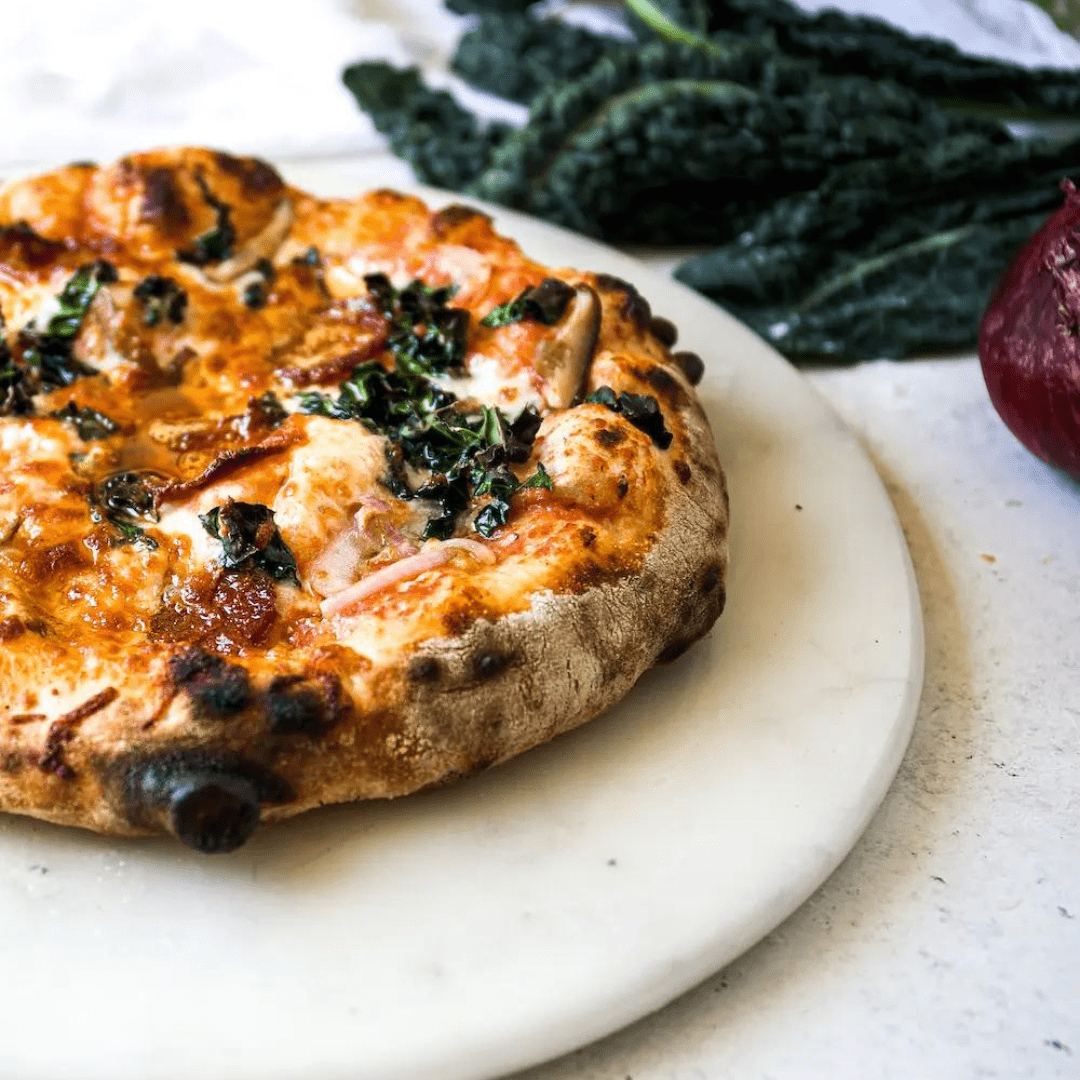The Best Mushroom Pizza - Displaced Housewife