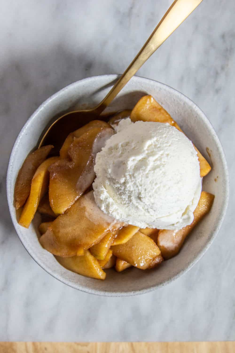 The Best Baked Apple With Cinnamon Recipe with vanilla ice cream 