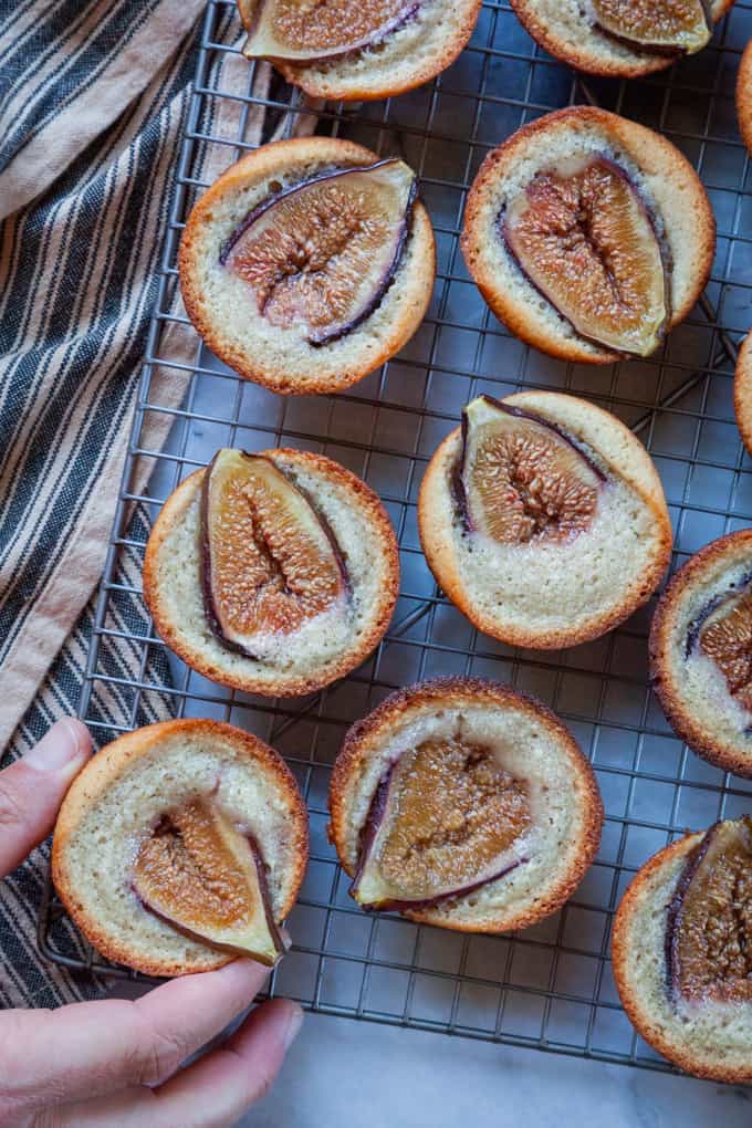 Fig Financier with Brown Butter, Bay Leaf and Vanilla