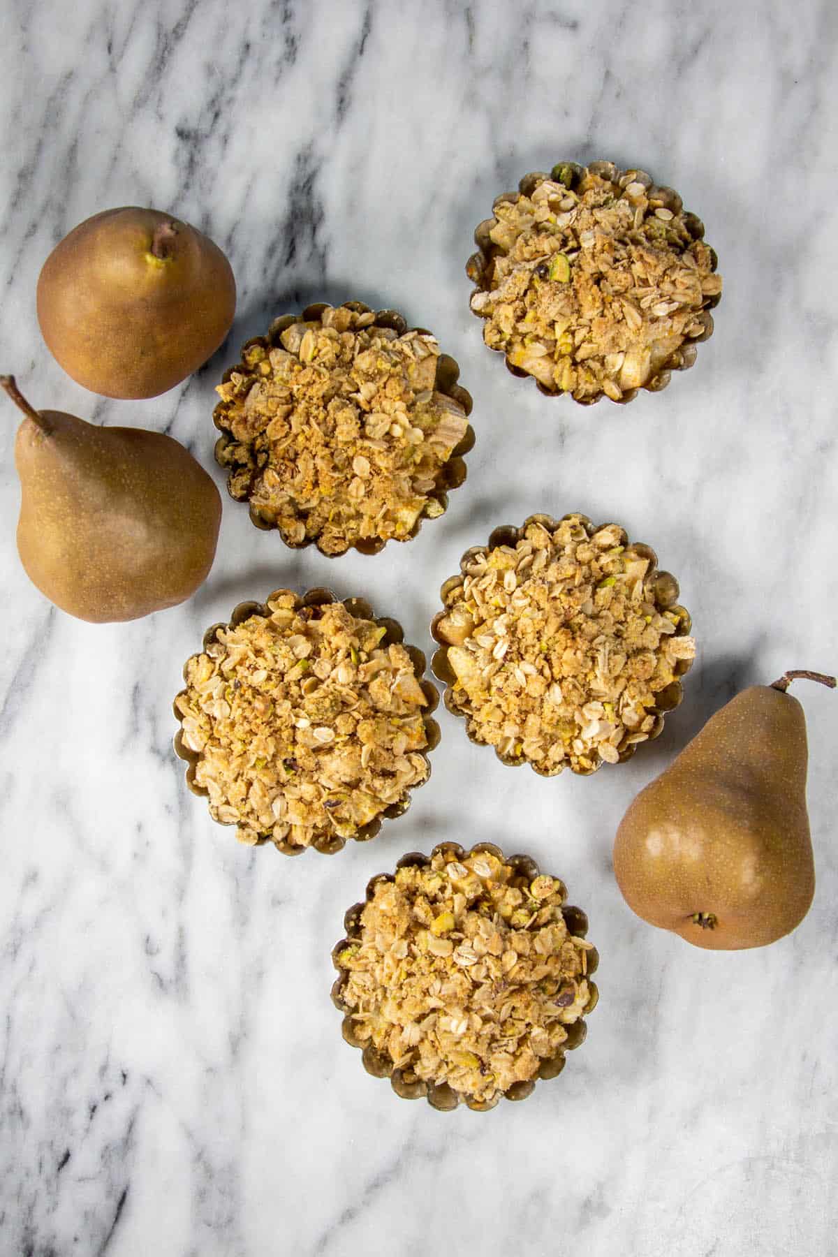 The Best Recipe for Pear Crisp with Pistachio