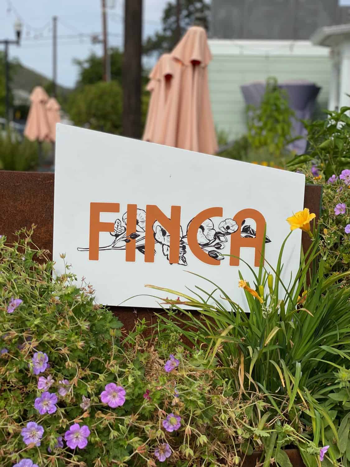 Finca Sign