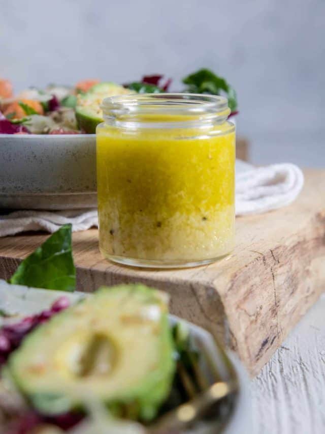 An Easy And Delicious Lemon Salad Dressing Recipe And Round-Up