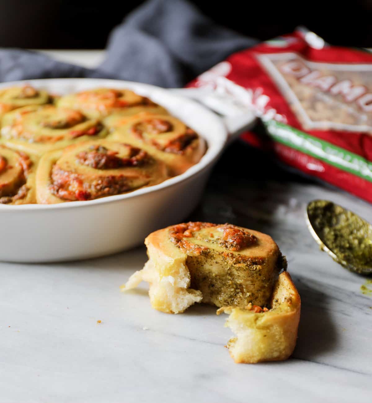 Pesto + Red Pepper Beer Buns from Displaced housewife