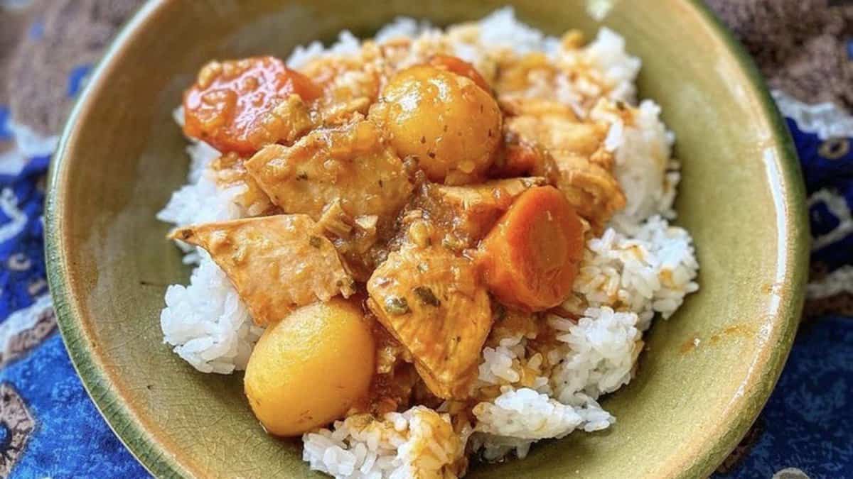 pollo guisado, braised chicken. another recipe from Diasporican