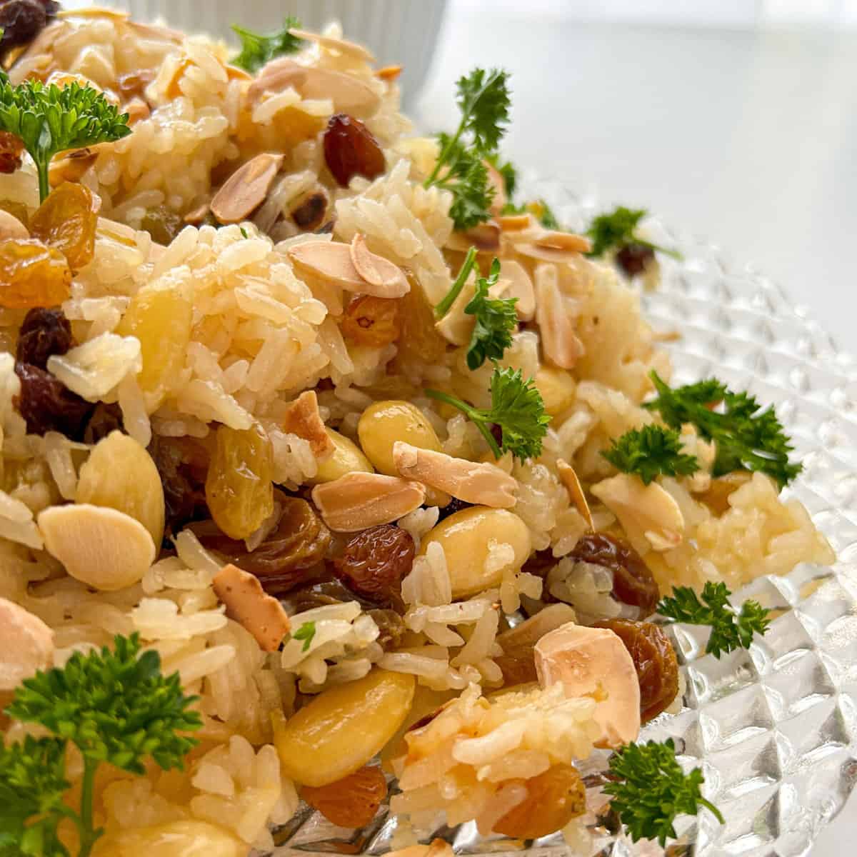 Pilaf with Raisins and Almonds from Jaíne Mackievicz