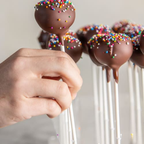 A Delicious Cake Pop Recipe That Is Easy To Make And Good For You Too
