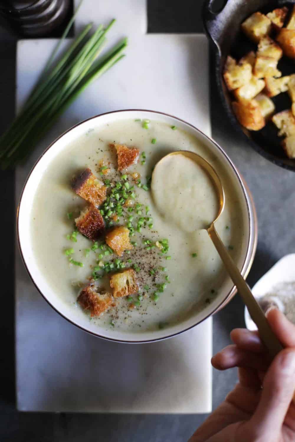 Classic Potato Leek Soup Recipe 