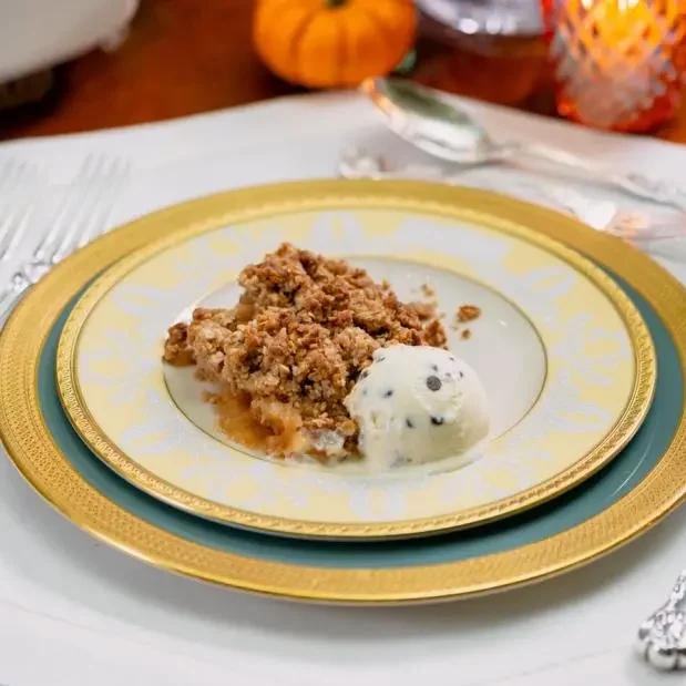 White House Apple Crisp - one of the Biden Family's favorite Thanksgiving recipes