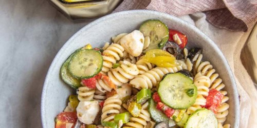 An Easy Pickled Pepper Pasta Salad Recipe