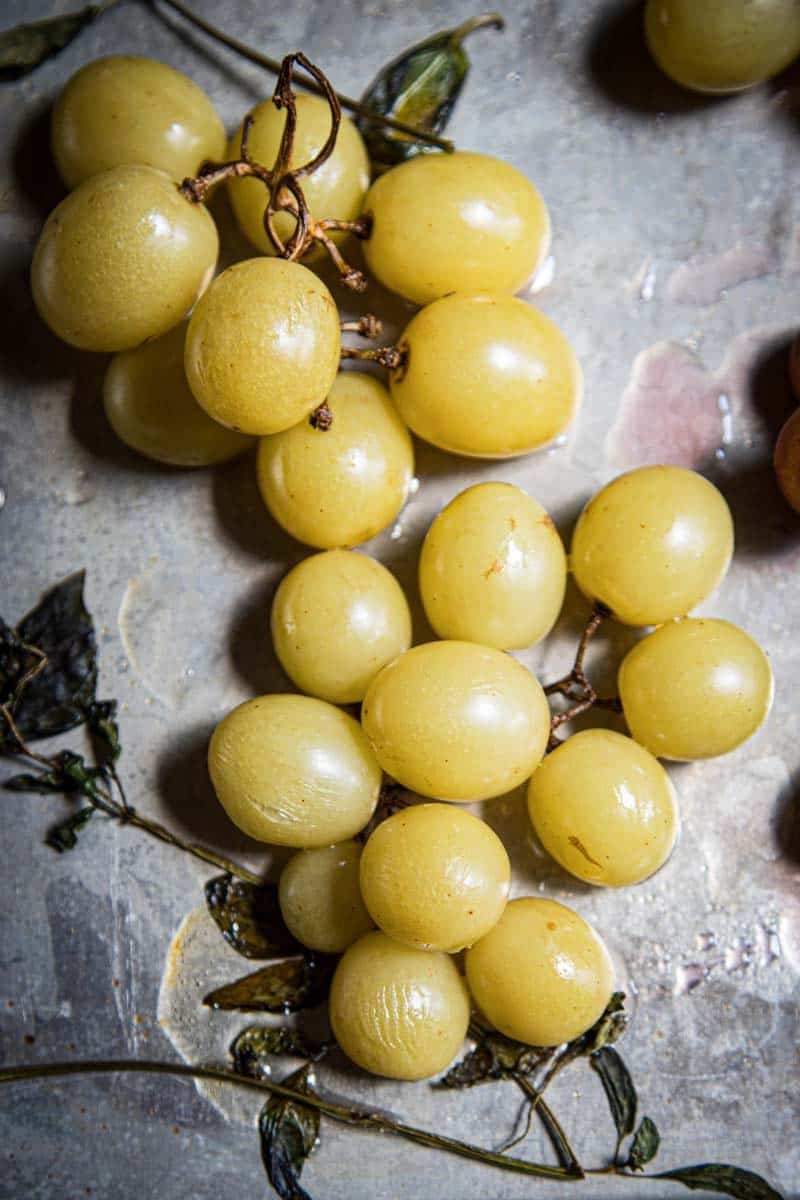 Roasted green grapes