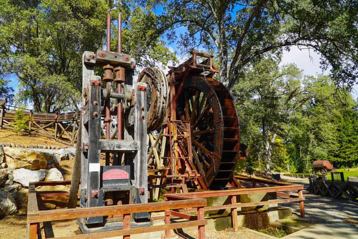 water wheel, part of the mining history preserved at Ironstone Vineyards