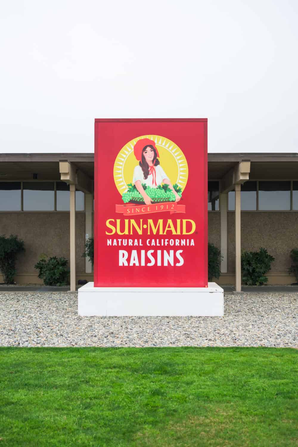 Sun-Maid Raisins Box