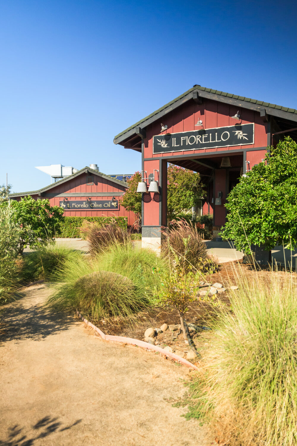 Il Fiorello, an olive oil tasting room and Farm Bistro, features CA GROWN menu specials 