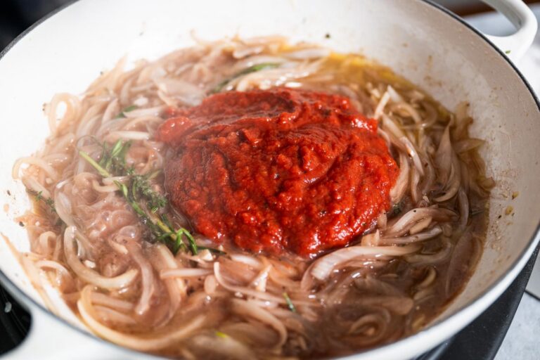 making tomato sauce for Chicken Thighs